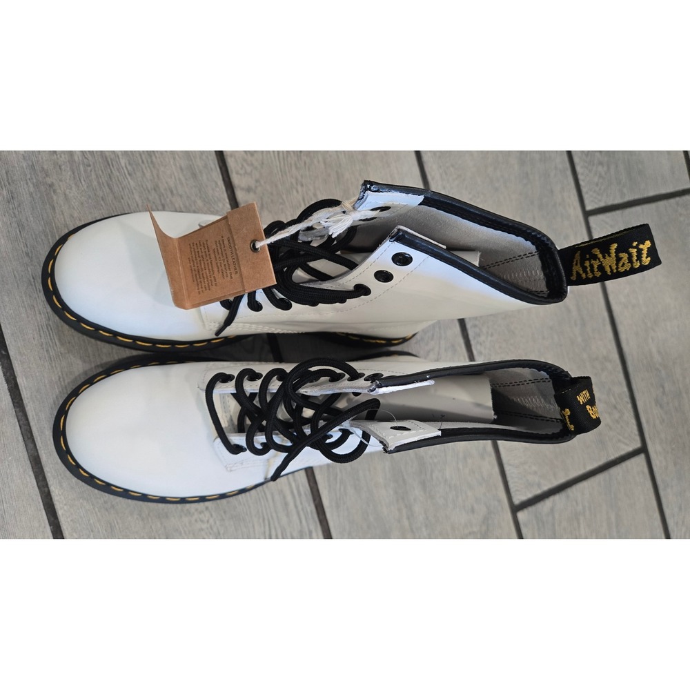 Dr. Martens 1460 W White Smooth Leather 8-Eye Lace Up Combat Boots Womens 9